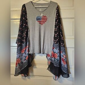 Gray T-Shirt with Heart and Floral Kimono